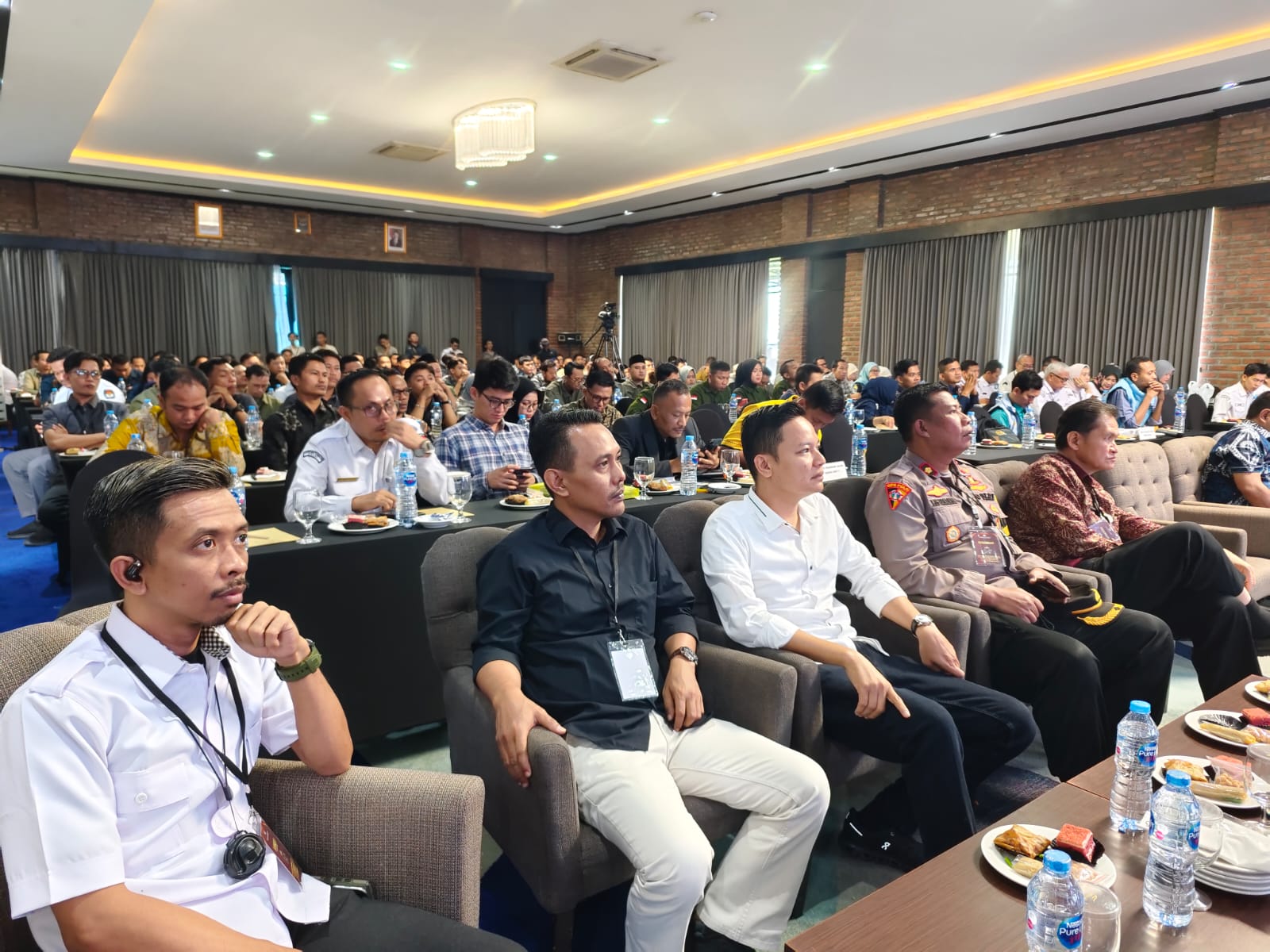 Bawaslu Banten Lakukan Pengawasan Rekapitulasi PSU Pilkada Serang