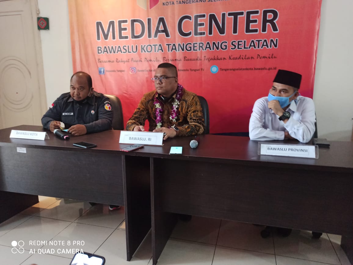 Kunjungi Bawaslu Tangsel, Fritz minta Pengawas Maksimalkan Tugas Pengawasan Pada Masa Pandemi