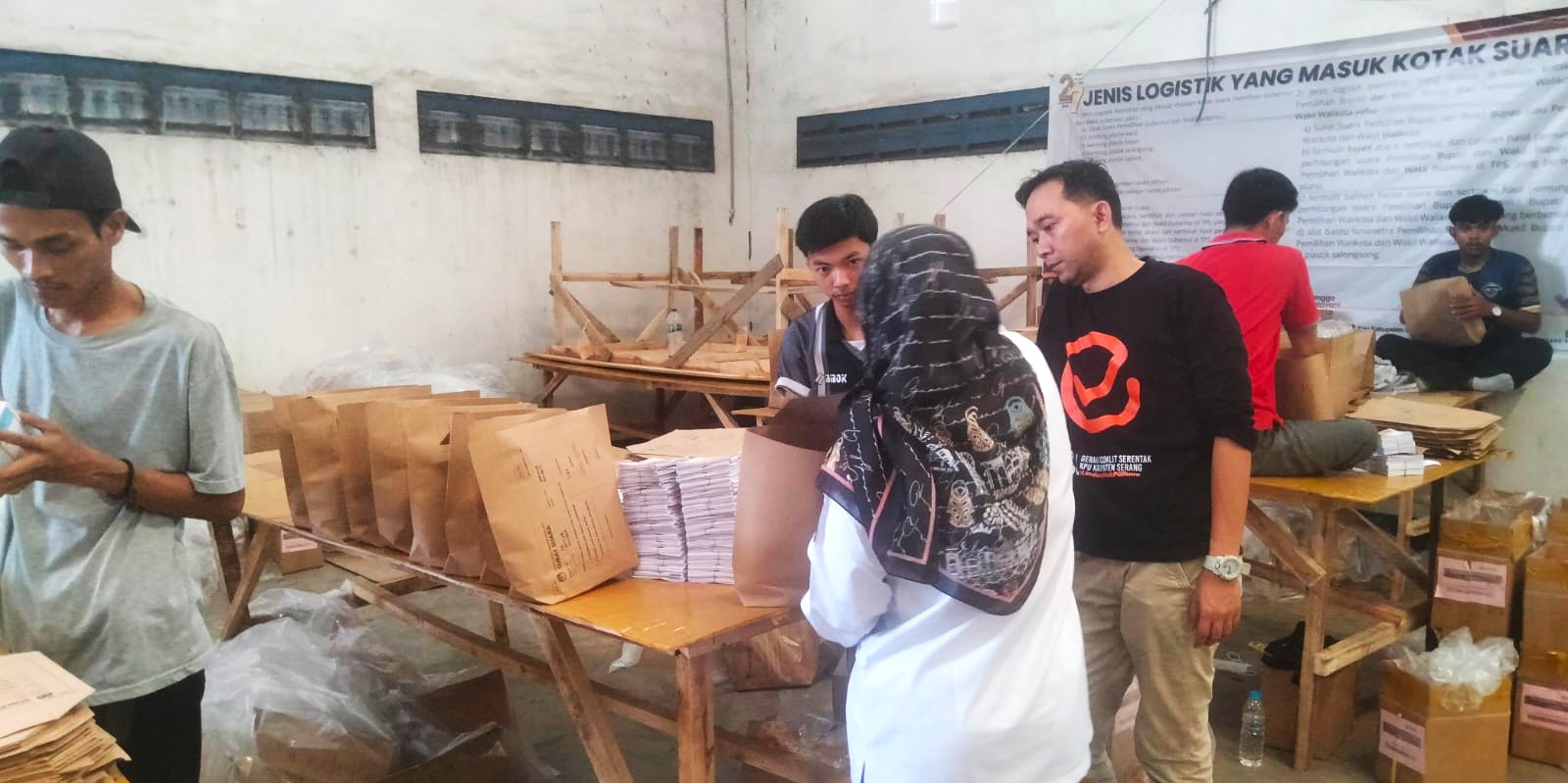 Bawaslu Banten Tinjau Kesiapan Logistik PSU Pilbup Serang