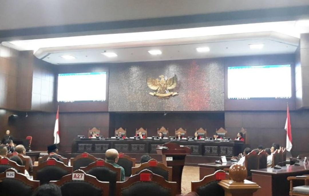 MK Putuskan Pilpres Digelar Serentak Dengan Pemilihan DPR dan DPD