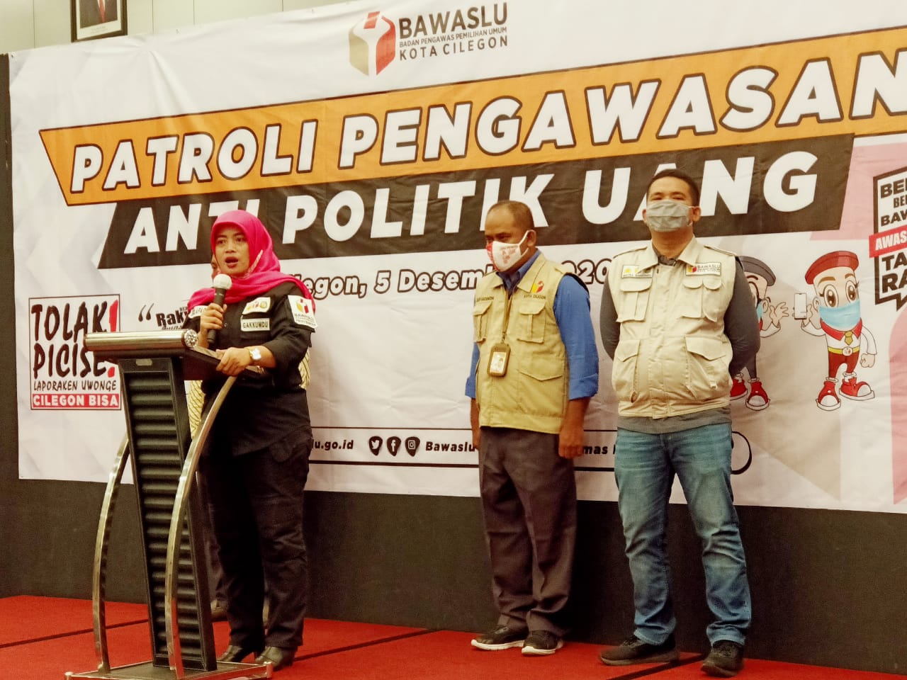 PATROLI PENGAWASAN : BAWASLU CEGAH POLITIK UANG DI MASA TENANG