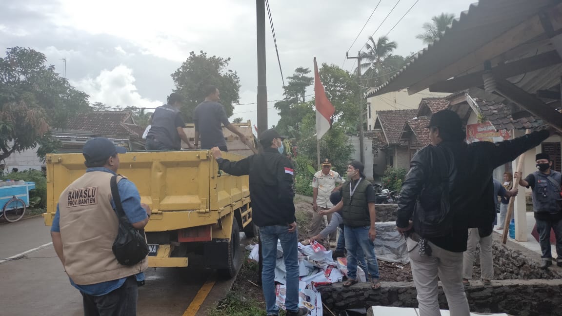 Foto-Foto: Patroli Pengawasan di Hari Pertama Masa Tenang