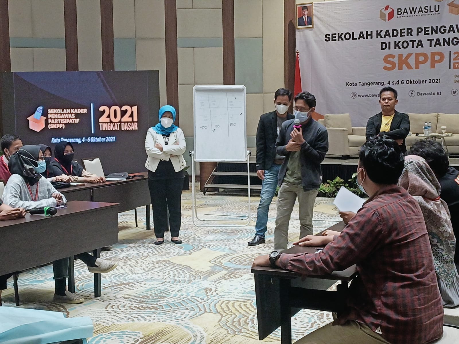 Uji Kecakapan Diri Peserta SKPP Lewat Debat Intelektual