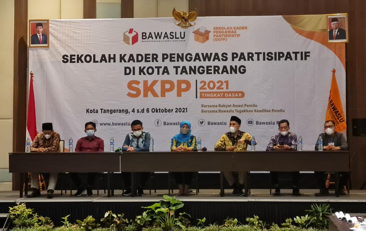Tutup SKPP Di Tangerang, Bawaslu Banten Minta Kader SKPP Wujudkan Proses Demokrasi yang Positif