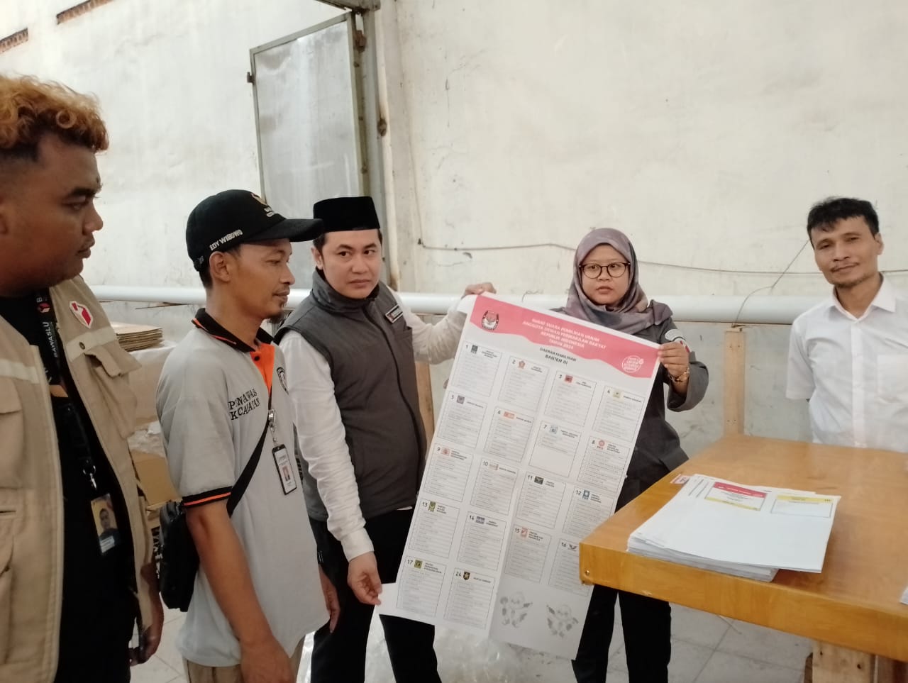 Bawaslu Banten Catat 56.414 Surat Suara Tidak Sesuai Ketentuan