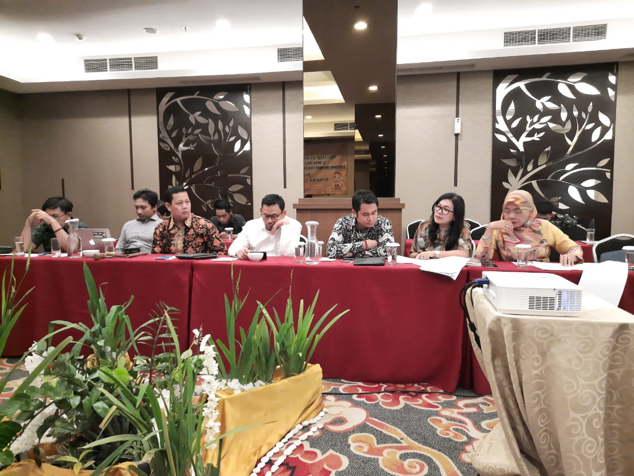 Bawaslu Provinsi Banten Hadiri FGD Penyusunan Rancangan Perubahan Perbawaslu 15 Tahun 2017 Tentang Tata Cara Penyelesaian Sengketa Pemilihan Gubernur, Bupati dan Walikota