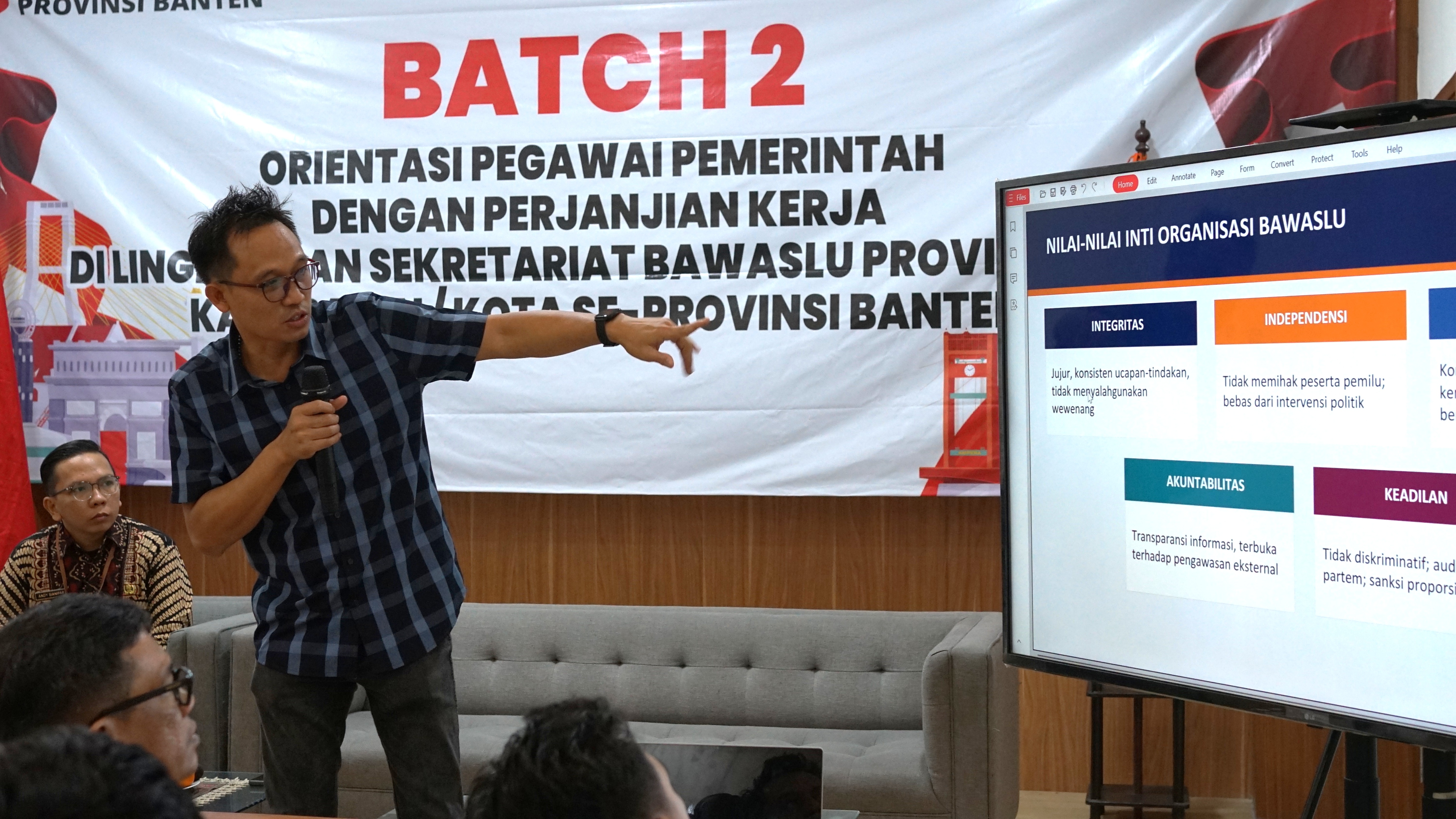 Sumantri Tekankan Integritas sebagai Pondasi Aparatur Bawaslu dalam Mengawal Demokrasi