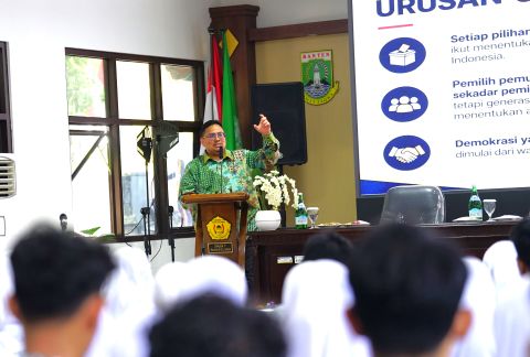 Bagja Ajak Pemilih Pemula Tolak Politik Uang dan Cermat Saring Informasi