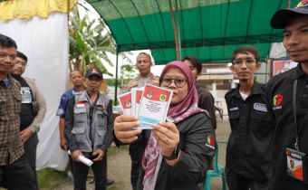 Bawaslu Banten Lakukan Pengecekan Surat Suara Tertukar