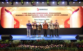 Bagja Ajak Pengawas Pemilu di Daerah Perkuat Sinergi Antar Divisi