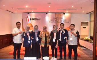 UIN Syarif Hidayatullah Ciputat juara 2 kompetisi debat penegakan hukum pemilu