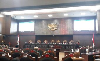 MK Putuskan Pilpres Digelar Serentak Dengan Pemilihan DPR dan DPD