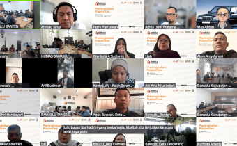 Jajaran ASN Bawaslu Provinsi Banten saat mengikuti Sosialisasi Coretax DJP terkait pelaporan SPT Tahunan secara hybrid