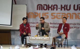 Ketua Bawaslu Provinsi Banten Ali Faisal (Tengah) saat menjadi narasumber dalam Masa Orientasi Kampus dan Kuliah Umum (MOKA-KU) Universitas Pendidikan Indonesia (UPI) Kampus Serang