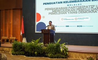Ketua Bawaslu Provinsi Banten, Ali Faisal, saat membuka kegiatan Penguatan Kelembagaan Bawaslu melalui Pengawasan Partisipatif untuk Mewujudkan Pemilu dan Pemilihan yang Demokratis