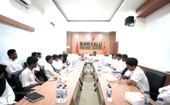 Perkuat Peran Garda Terdepan Pelayanan, Bawaslu Provinsi Banten Tingkatkan Kapasitas Pramubakti dan Pramusaji