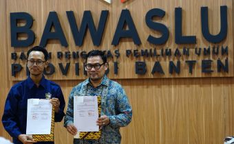 Bawaslu Banten dan Perisai Demokrasi Bangsa Provinsi Banten Teken MoU Perluas Edukasi Demokrasi bagi Masyarakat